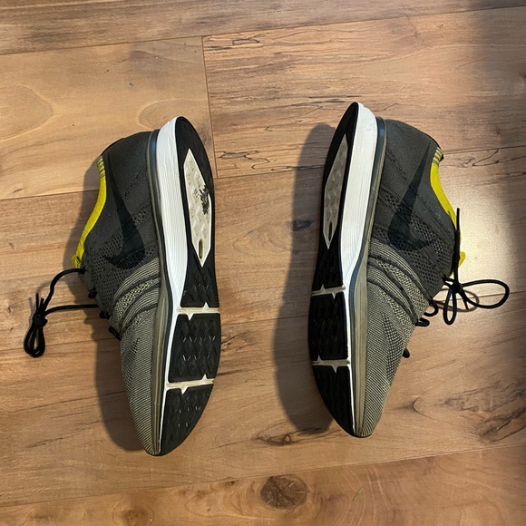 Nike Flyknit Trainer Multi-Color - Picture 4 of 6